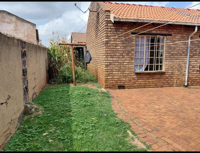 3 BEDROOM PROPERTY TO RENT IN CLAYVILLE